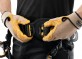 Pás je vybaven FAST automatickou sponou pro rychlé a jednoduché otevírání a zavírání, bez ztráty nastavení, i když máte rukavice.